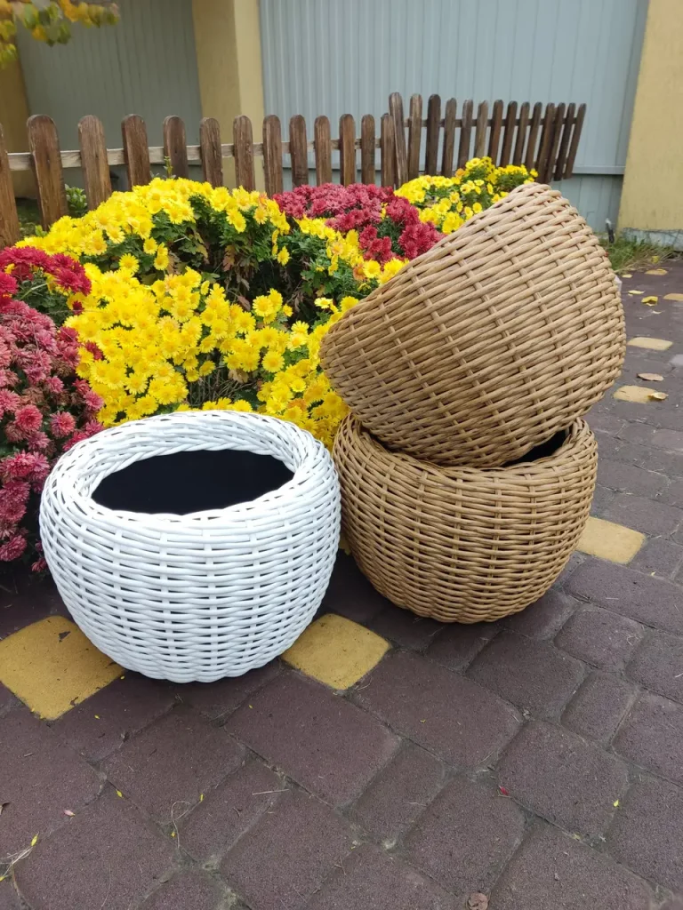 Кашпо з ротангу
